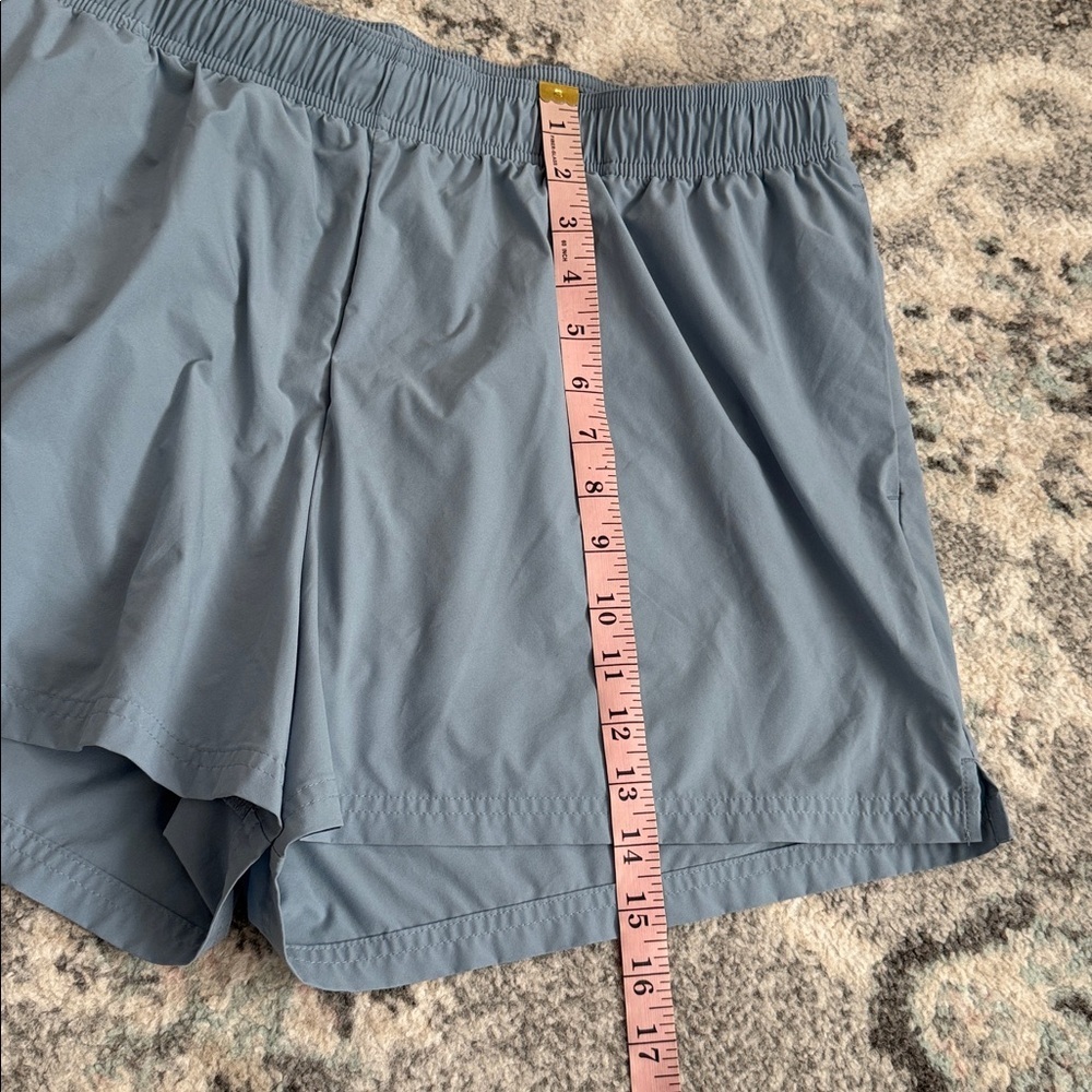 On Running 3” Core Shorts Size XL - Picture 11 of 12
